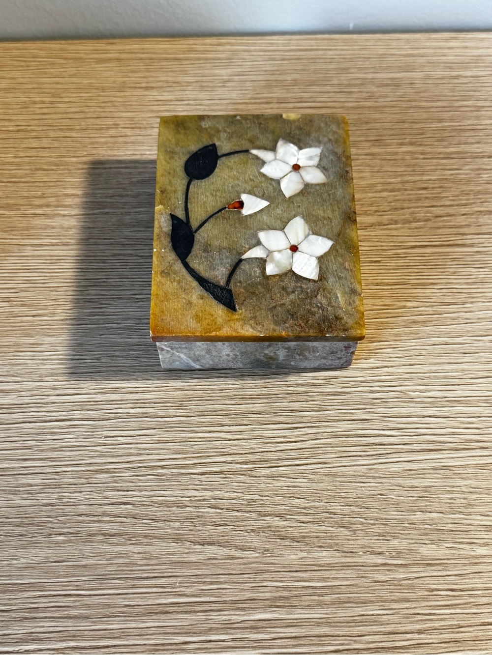 Inlaid Stone Trinket Box with White Flower Design